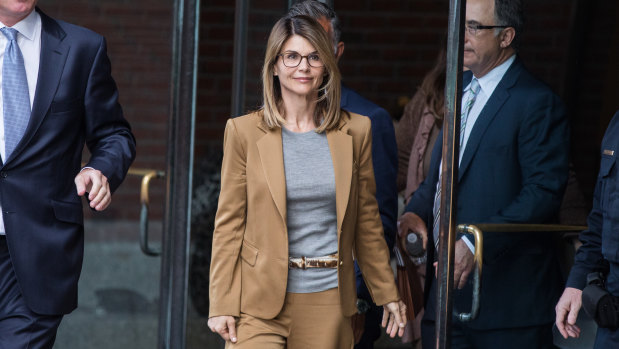 Actress Lori Loughlin has worn 'serious' glasses to the hearings in the college admissions scandal.