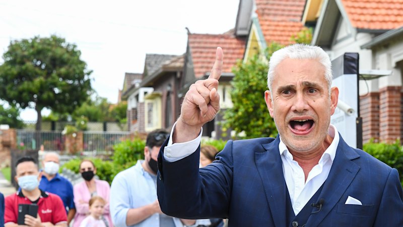 Sydney auctioneer becomes viral after posts reflecting property market concerns