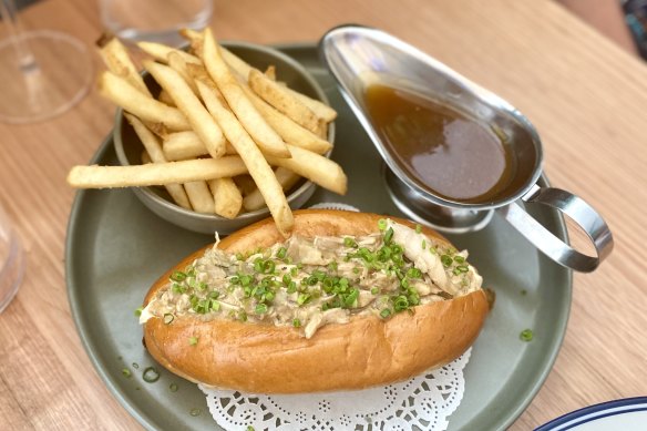 A new pub staple? The Bush Chook Roll was good, we just wanted more chicken stock oomph.