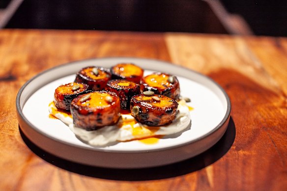 Another example of a “street-smart” snack on offer. 