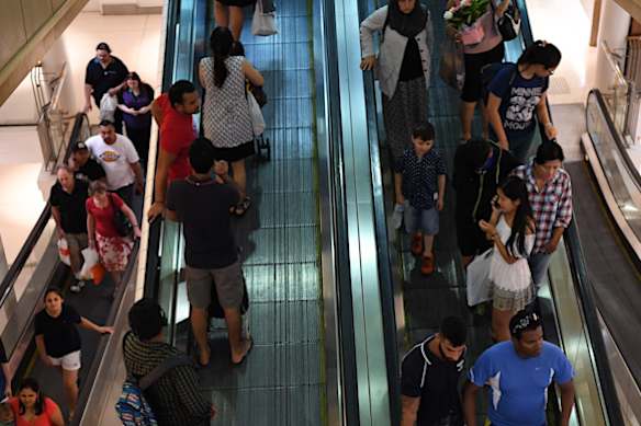 More than 20,000 shoppers complained to the Australian Competition and Consumer Commission about consumer guarantees in 2016, despite the ACCC being unable to take action on their behalf.