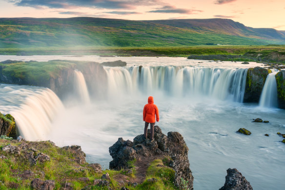 Steaming geysers, icy glaciers and black sand beaches are just some of the otherworldly sights that will leave you astounded in Iceland.