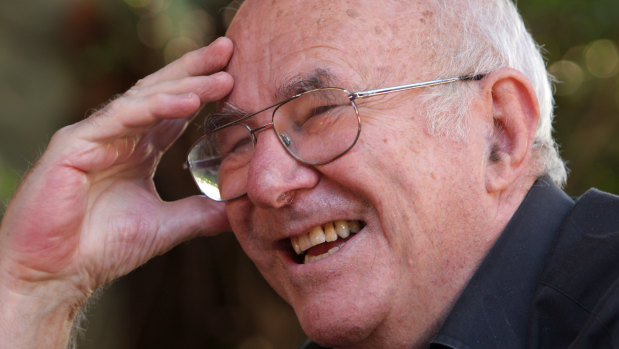 Clive James spoke about his tour of Australia in 2007. 