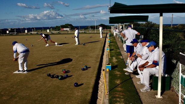 Scott Morrison needs retirees, like those at Clovelly Bowling Club, squarely in his corner come Saturday.