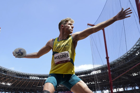 Ashley Moloney competes in the decathlon discus on Thursday. 