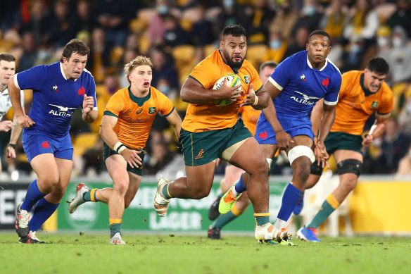 Taniela Tupou on the break against France in Brisbane in 2021.