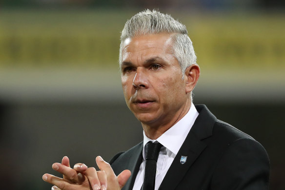 A-League championship coach Steve Corica has signed a contract extension with Sydney FC.