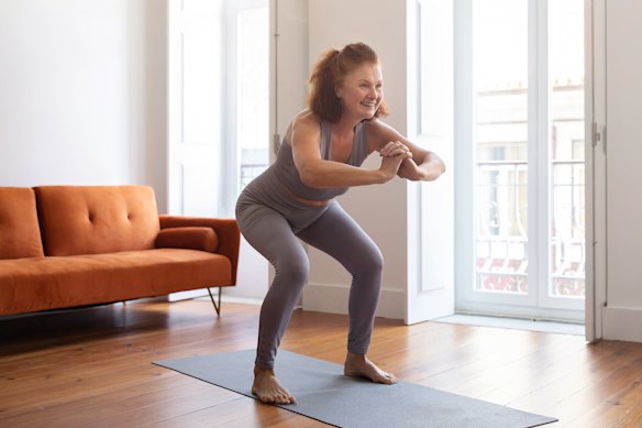 Speed squats, box jumps and running in place are all examples of exercise snacks.
