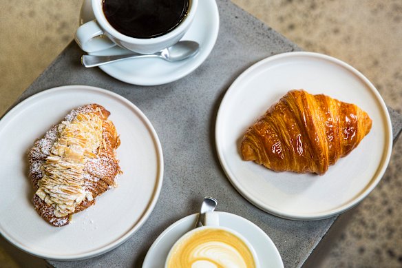Lune’s classic and almond croissants.