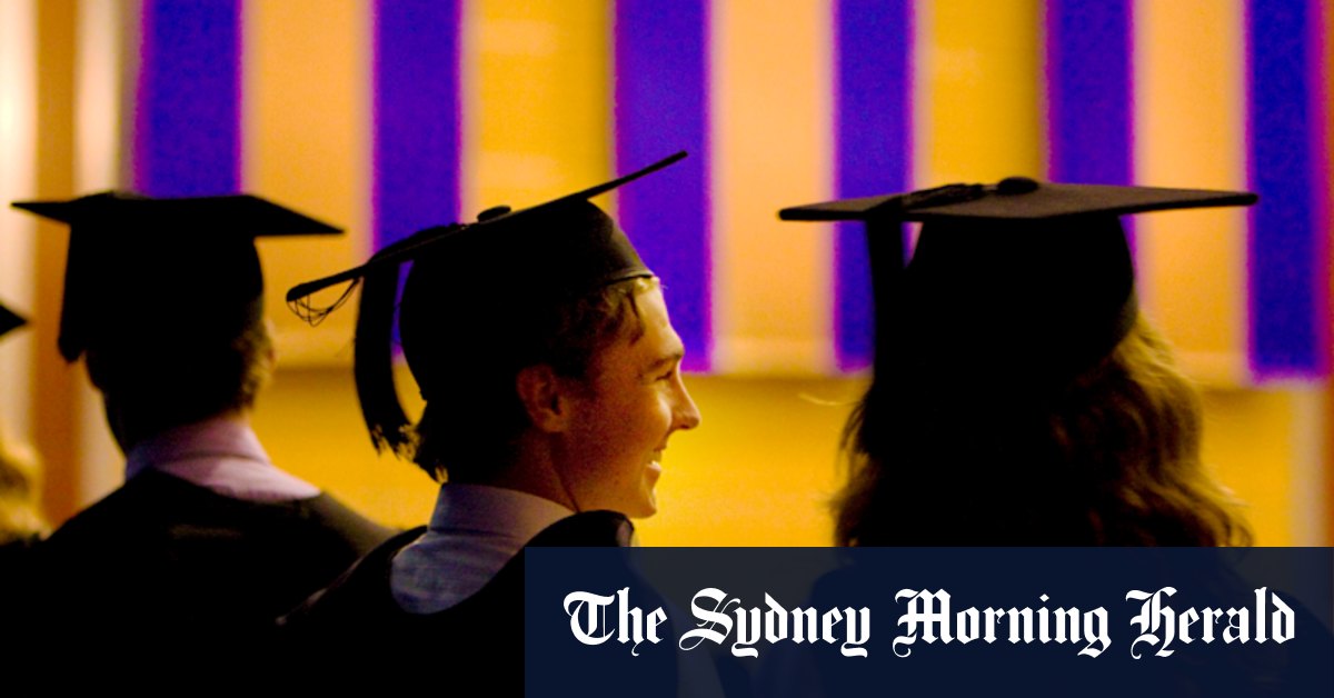 Surge in early uni offers comes under fire from education experts - Vimarsana News