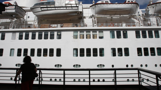 Passengers began protesting and chanting "refund!" when the Norwegian Spirit cruise ship failed to dock.