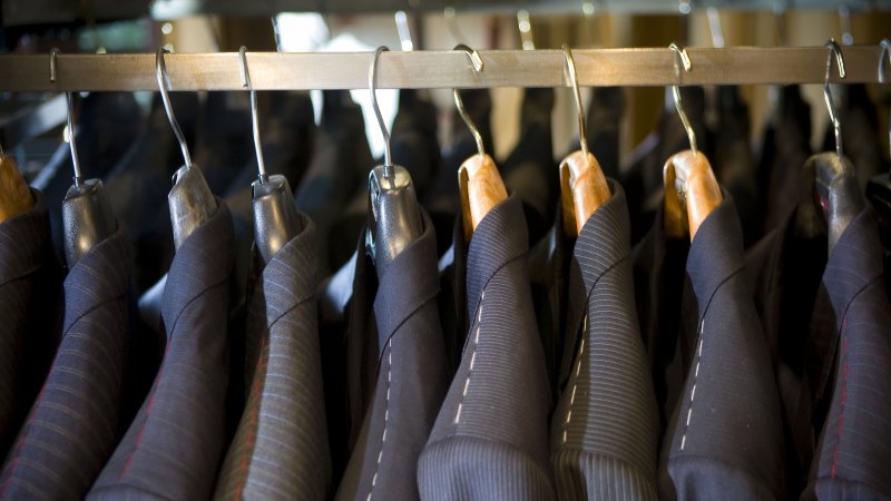Tips for buying a suit off the rack