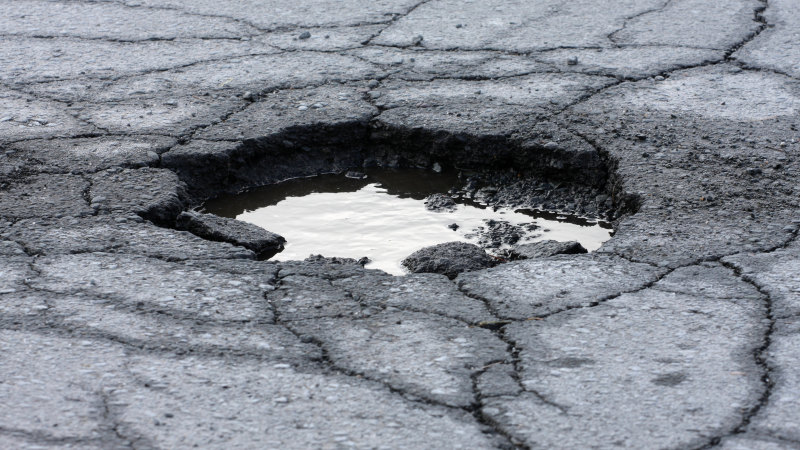 Coalition pledges billions for rural road upgrades and pothole repairs