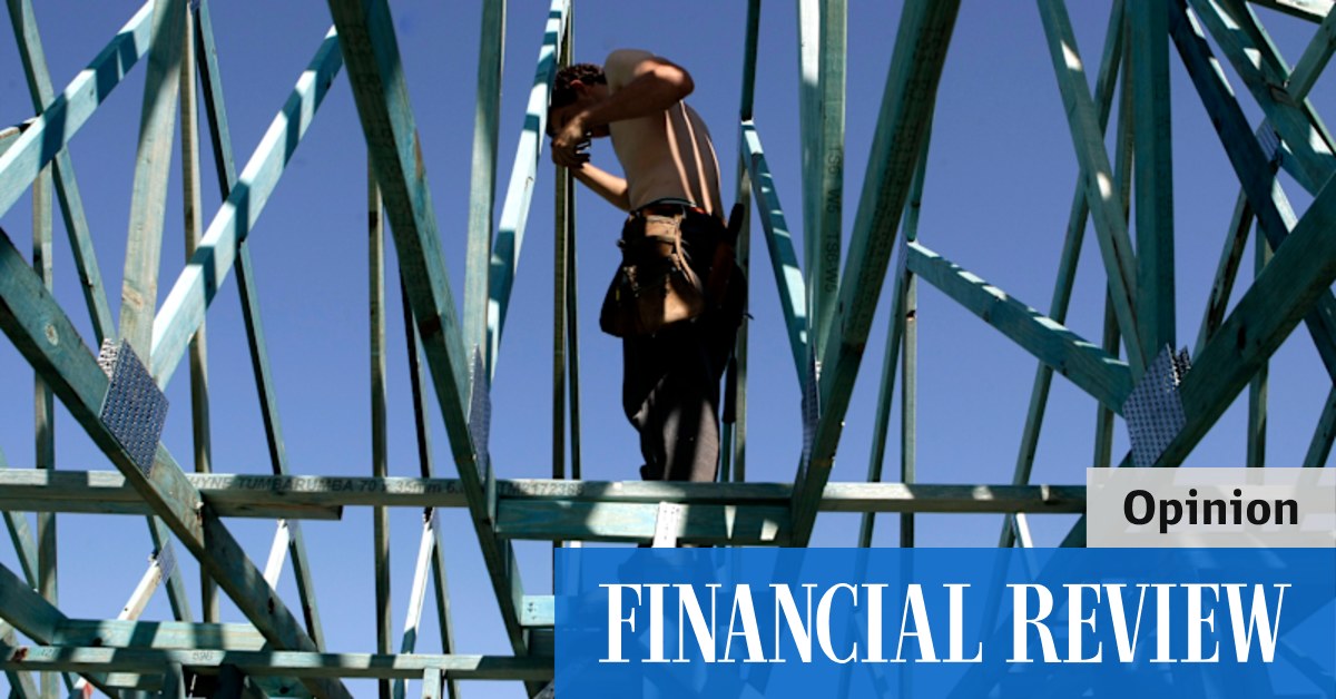 RBA caught between falling house prices and rest of the economy