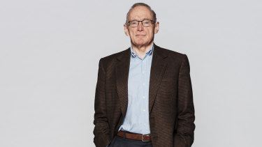 Bob Carr was one of the five board members who resigned.