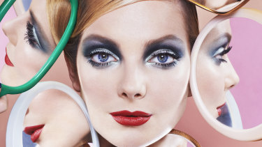 Beauty Vlogging Is Becoming One Of The Biggest Secret Women S Clubs