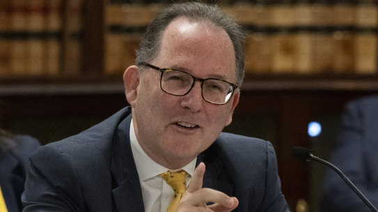 Alister Henskens made allegations of corruption in parliament. 