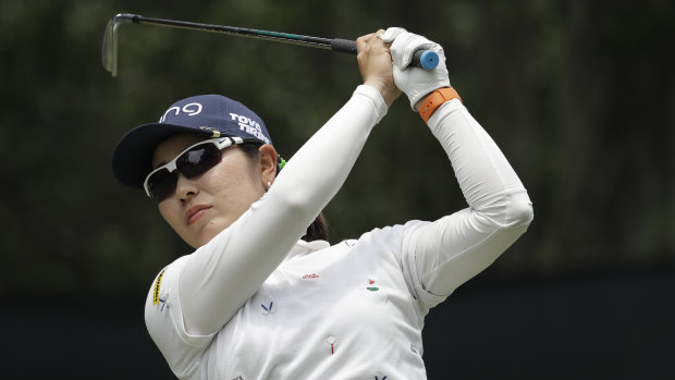 Mamiko Higa regained her first-round form after the weather delay.