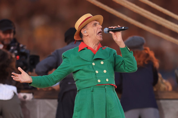 Dexys perform during the Birmingham 2022 Commonwealth Games Closing Ceremony.