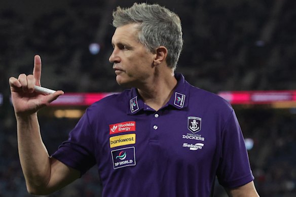 Fremantle coach Justin Longmuir has grown weary of criticism.