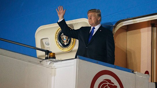Trump arrives in Singapore ahead of unprecedented US-North Korea summit