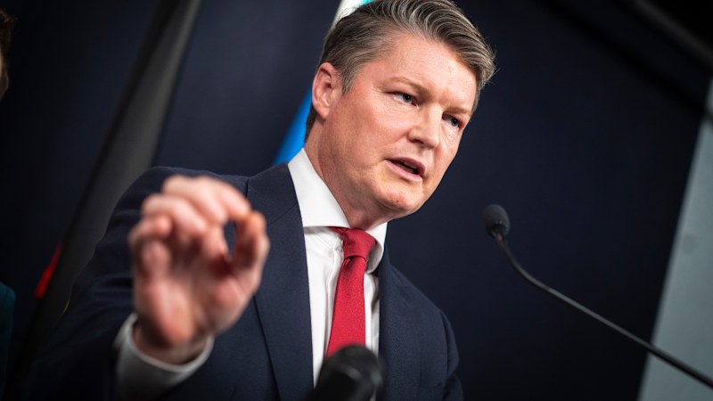 At least two ministers expected to resign before Carroll's reshuffle