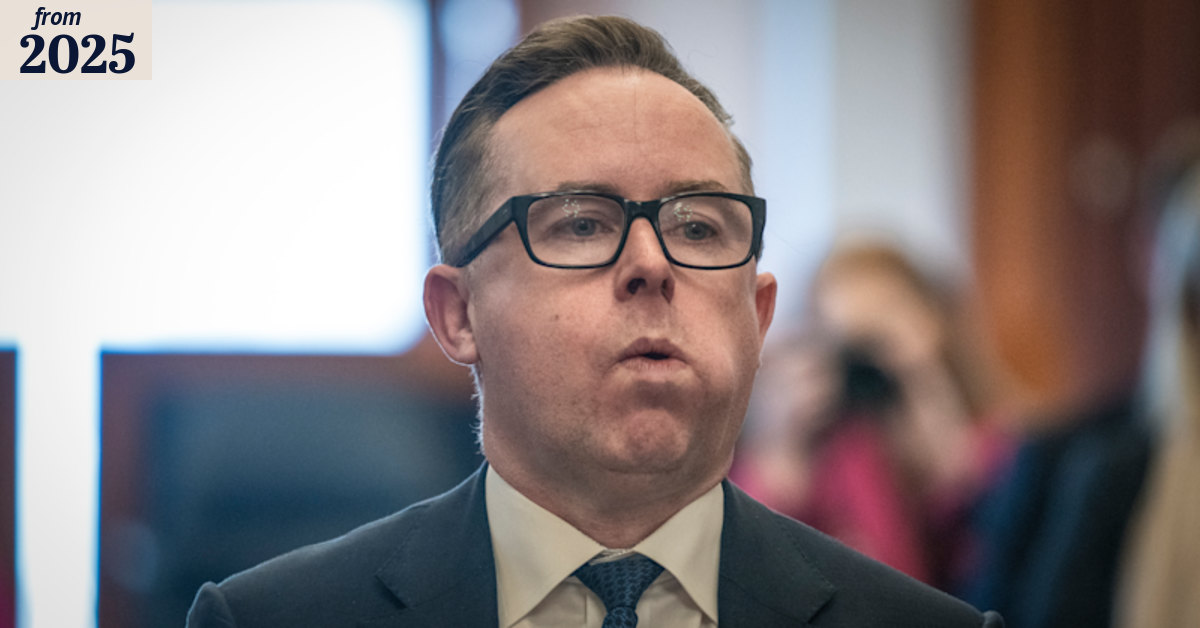 Former Qantas CEO Alan Joyce comes in to land on the corporate speaking ...