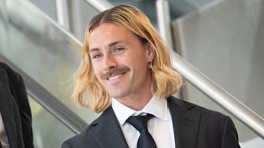 Jackson Irvine arrives at San Francisco airport.