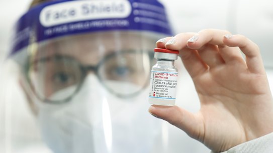 Moderna released preliminary results earlier this month on an updated coronavirus vaccine that specially targets Omicron, as new sub-variants such as BA.5 become dominant, and spark a new wave of infections in Australia..