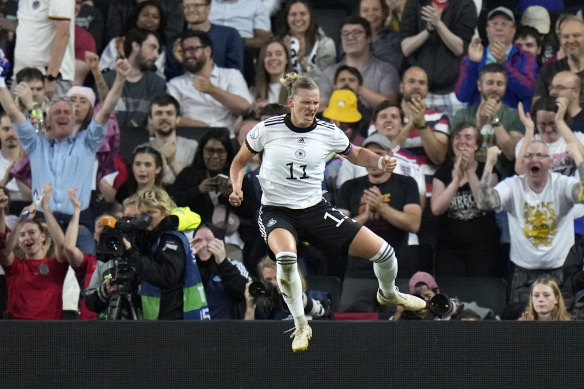 Alexandra Popp tops the Euro scoring chart with six goals, level with Beth Mead whose England side Germany will meet in the final.