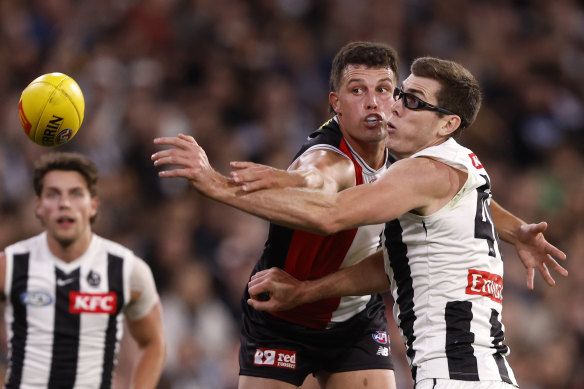 St Kilda v Collingwood. 