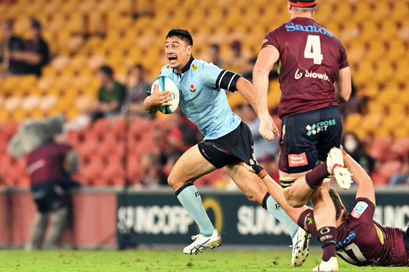 Lalakai Foketi has re-signed with the Waratahs for two years.