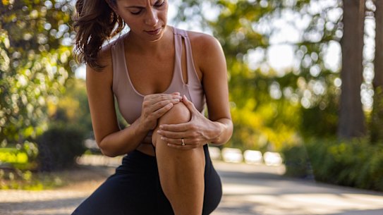 If there’s one thing you should do when you start to experience knee pain, it’s to keep moving.