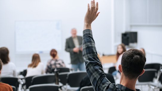 Some Sydney coaching colleges are giving cash prizes for HSC students that achieve a state ranking.