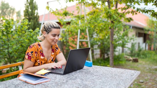 Workers should not have to absorb increasing commuting costs when their work can be done at home, the finance union says.