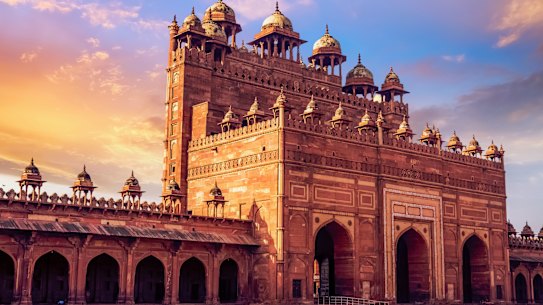 Victory Gateway was built in 1602 from red sandstone and white marble.