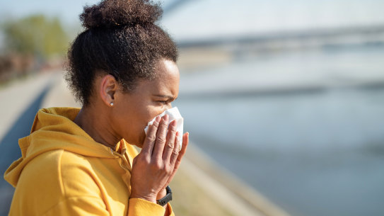 If your symptoms are above the neck, experts say you are probably safe to work out.