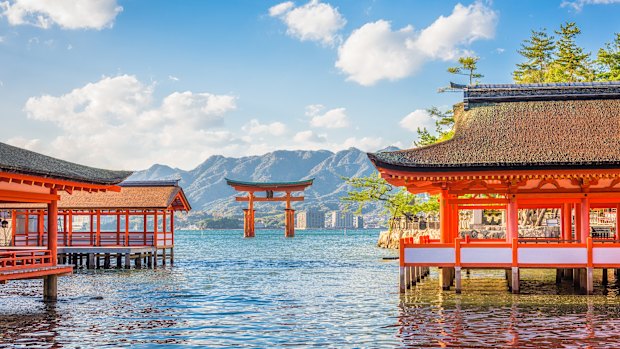 Itsukushima Shrine at Miyajima, Hiroshima.