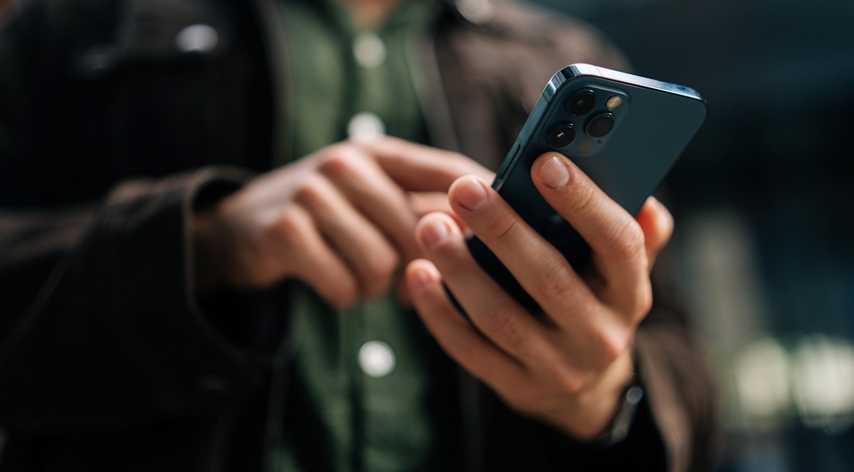 The best mobile phone plan deals from TPG, Spintel, Swoop, iinet, dodo ...