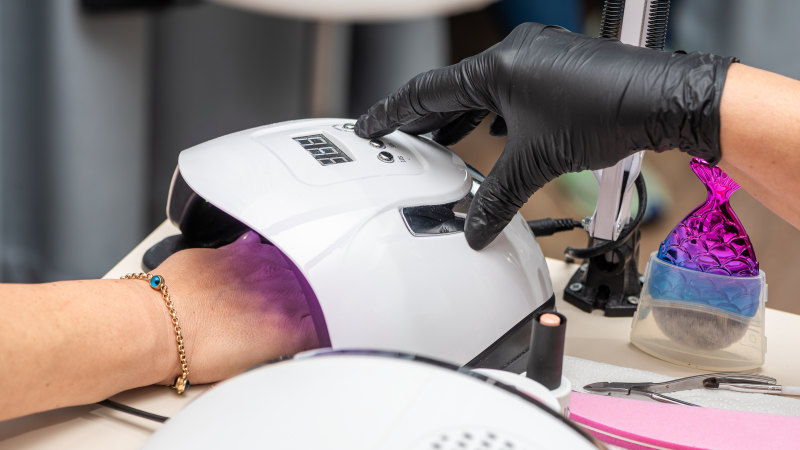 Young nails uv hotsell lamp