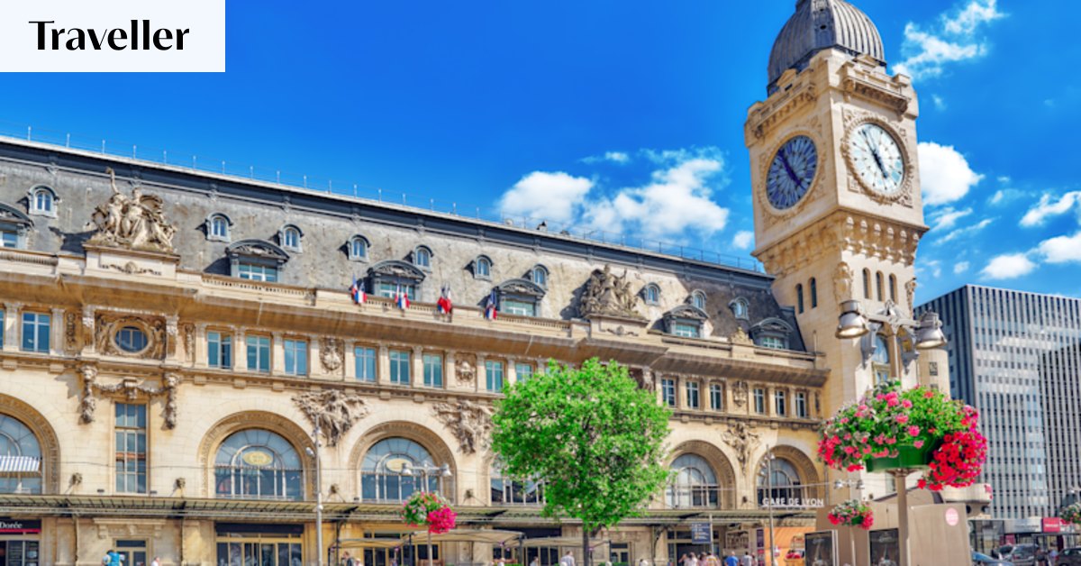 The stunning French train station with an equally stunning restaurant