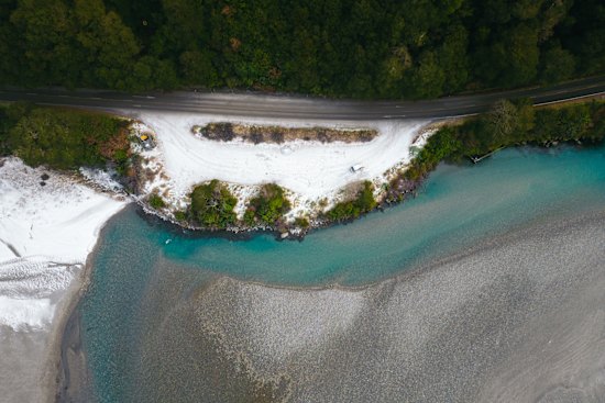 A tiny camper allows for travel around New Zealand’s South Island without a fixed itinerary