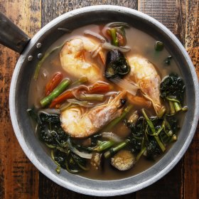 Sinigang na hipon (prawns in tamarind broth).