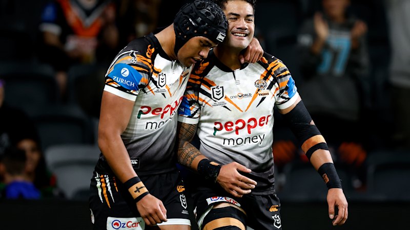 NRL ಸುತ್ತಿನ 13 ಲೈವ್: ಬುಲ್ಡಾಗ್ಸ್ ವಿರುದ್ಧ ಟೈಗರ್ಸ್ ಆರಂಭಿಕ ಮುನ್ನಡೆ ಸಾಧಿಸುತ್ತದೆ