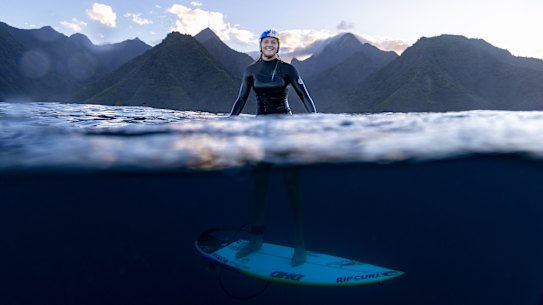 Australian surfing world title contender Molly Picklum.