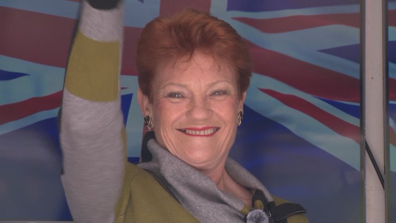 ‘I wouldn’t move to Victoria’: Pauline Hanson speaks at Melbourne anti-immigration rally
