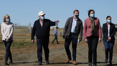 Jeannette Young, John Wagner, Steven Miles, Annastacia Palaszczuk and Yvette D’Ath at the announcement of a quarantine facility at Toowoomba Wellcamp Airport.