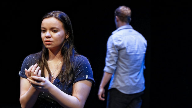 Zoe Terakes expressed teenaged Catherine's fretfulness in A View From The Bridge.