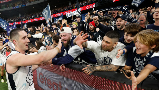 Jacob Weitering rejoices with fans after the semi-final.