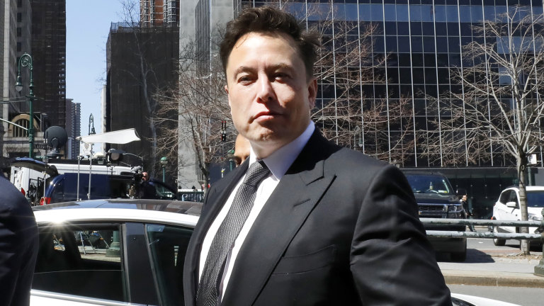Copycat Elon Musk Reignites Feud With Jeff Bezos